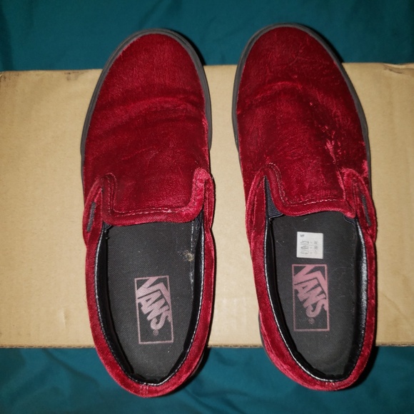 red velvet suede vans
